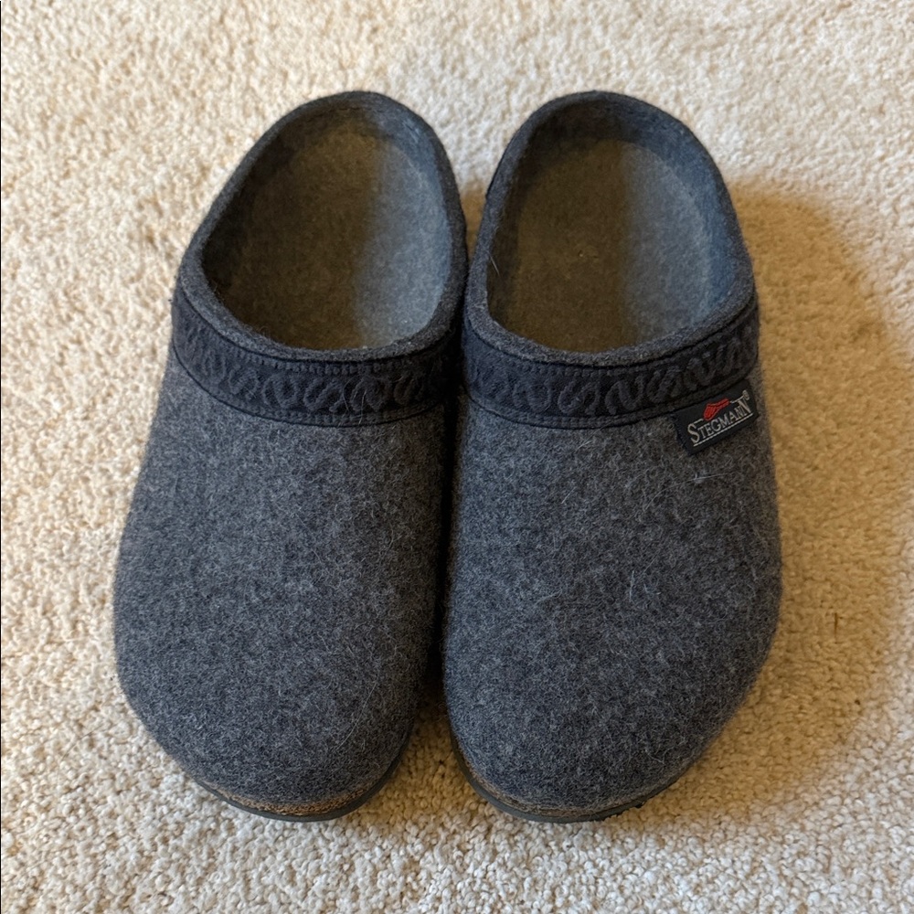 Stegmann Gray Wool Clogs